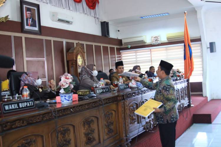Wakil Bupati Labuhanbatu Sampaikan Nota Pengantar Ranperda Kabupaten Labuhanbatu