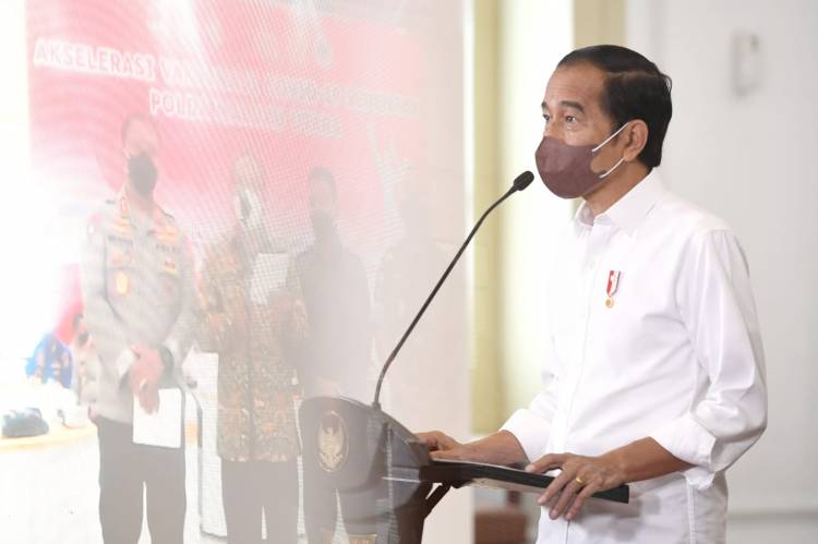 Presiden: Percepatan Vaksinasi dan Prokes Kunci Pengendalian Omicron