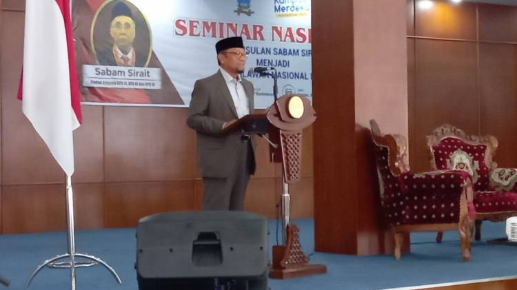 Prof. M. Hatta: Jejak Perjuangan Sabam Sirait Jadi Panutan