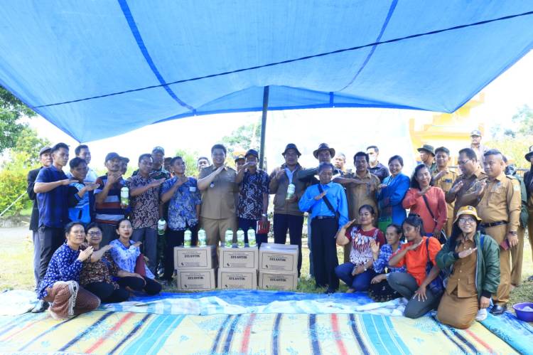 Bupati Samosir Vandiko Gultom kembali berkantor Di Desa Sinabulan-Kecamatan Pangururan