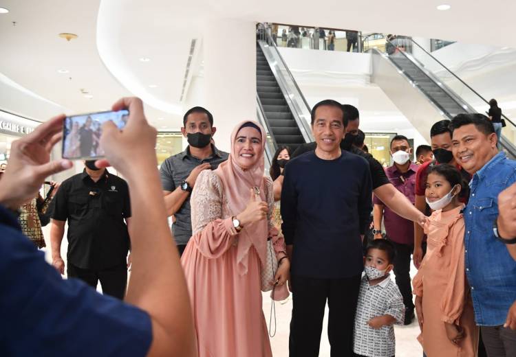 Presiden Jokowi Kunjungi Mal di Kota Medan, Pengunjung: Kaget, Enggak Sangka