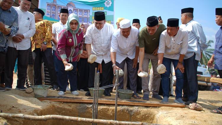 Plt. Bupati Labuhanbatu Meletakan Batu Pertama Pembangunan Ponpes Al- Haramain