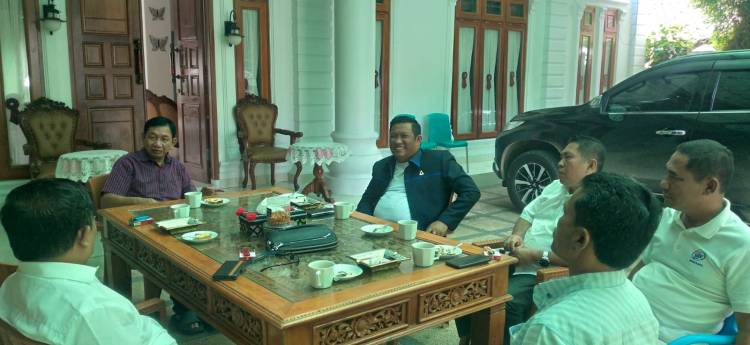 Jabat Bupati Tapanuli Utara Dua Periode, Torang Lumbantobing Ajak Warga Pilih Calon DPD RI Sabam Parulian Parsaoran Manalu