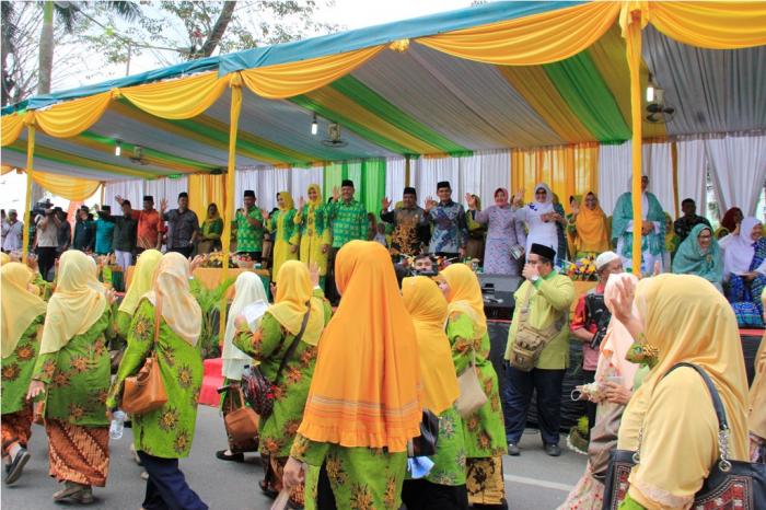 Pawai Ta'aruf Diikuti 20.000 Kafilah Pembukaan MTQ Tingkat Kota Medan