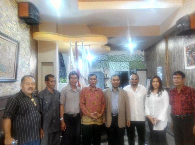 Ketua Umum Ronsen LM Pasaribu Lantik Pengurus DPC FBBI Binjai