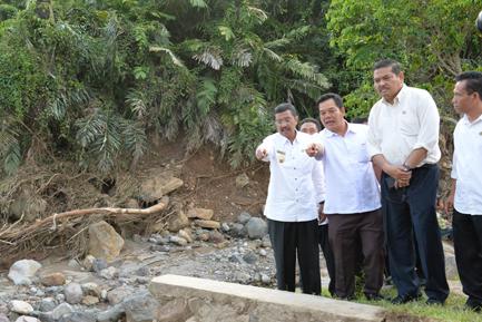 Banjir di Padangsidempuan, Parlindungan Purba : Tangkap Pembalak Hutan !