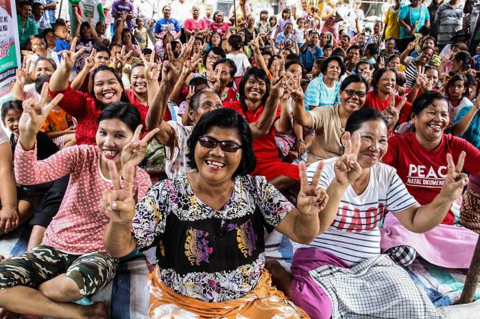 Disambut Lagu Tangiang Ni Dainang, Langkah Kaki Sihar Kaku