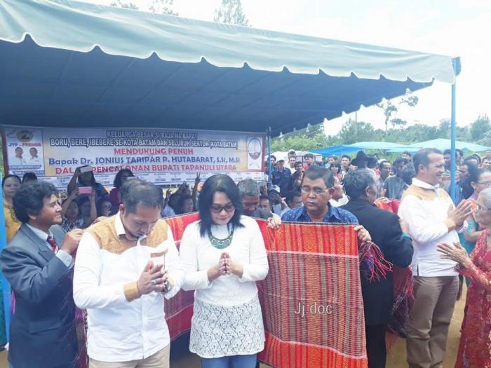 Meriah dan Membludak: JTP FRENDS Diberangkatkan di Bona Pasogitnya