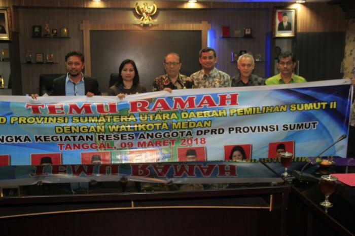 Wali Kota Terima Reses Anggota DPRD Sumut Dapil II