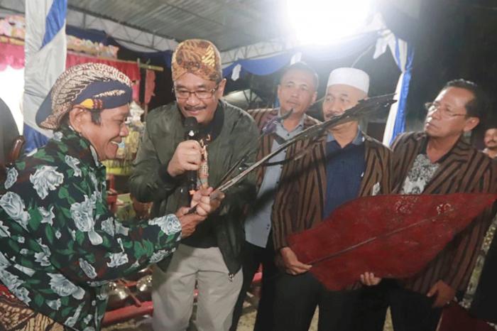 Sosok Djarot Dalam Pertunjukan Wayang Kulit di Pedalaman Simalungun