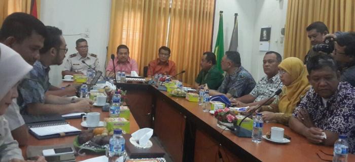 Terkait Isu Daging Beku Ilegal, Dirjen PKH dan Parlindungan Purba di Medan