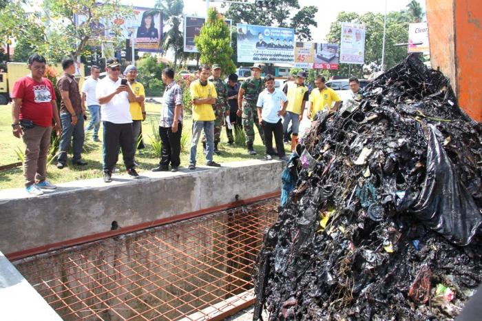 Akhyar Nasution Memohon Kepada Warga