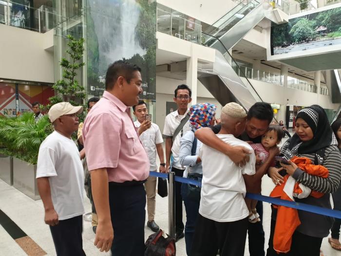 Parlindungan Purba Sambut Nelayan Batubara di Kualanamu: Terimakasih Untuk Pemerintah