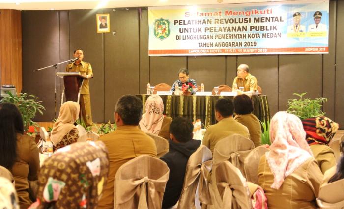ASN Harus Revolusi Mental Untuk Pelayanan Publik