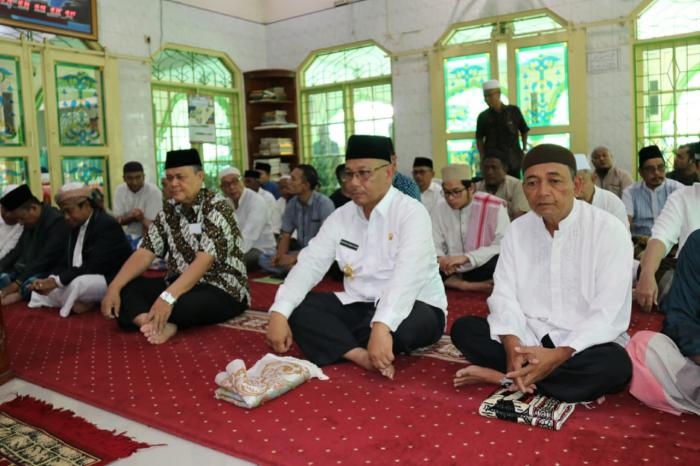 Jamaah Nur Chadidjah Diminta Jaga Kondisi Tubuh Cegah Penularan Covid-19