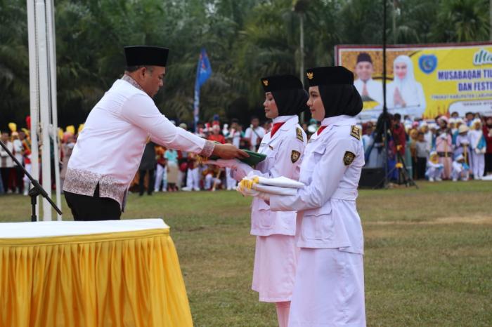 Upacara Pembukaan MTQH Ke-49 Dan FSQ Ke-34 Kabupaten Labuhanbatu Digelar
