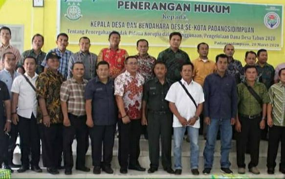 Kepdes dan Bendes di Padangsidimpuan Ikuti Penerangan Hukum