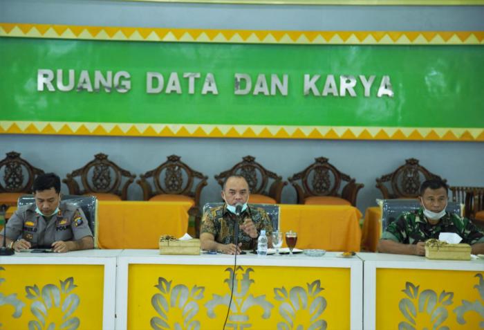 Bupati Labuhanbatu Pimpin Rapat Koordinasi Perkembangan COVID-19