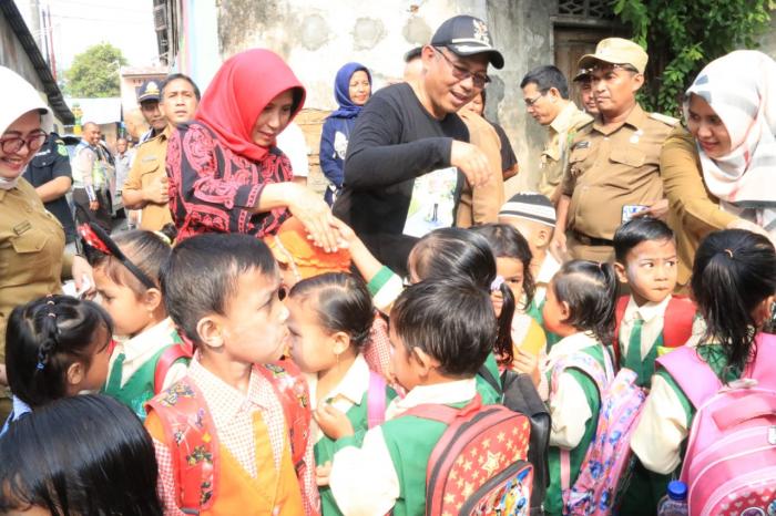 Tinjau Posyandu Di Pekan Labuhan, Akhyar Harap Masyarakat Sadar Kesehatan