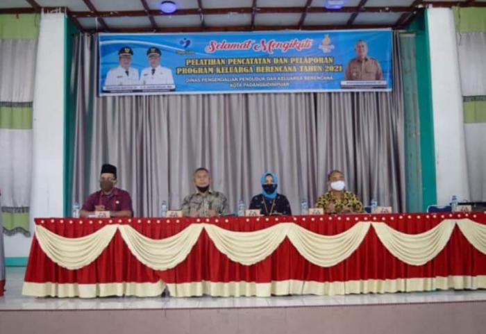 DppKB Sidimpuan Gelar Pelatihan Pencatatan Dan Pelaporan Program KB