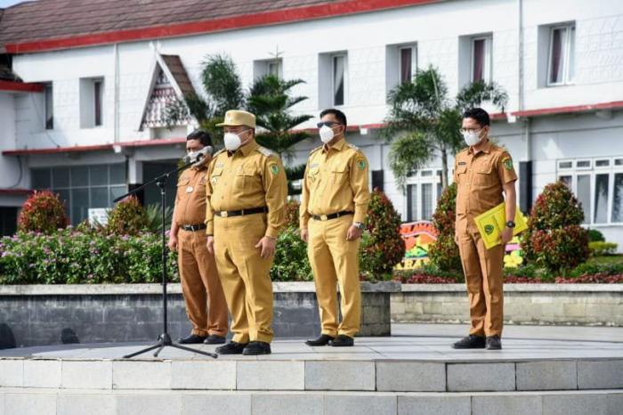 Dolly Pasaribu Pimpin Apel Perdana Di Pemkab Tapsel