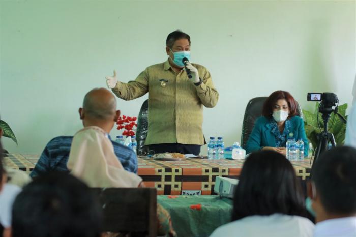 Bupati Dairi Apresiasi Siswa-Siswi SMP yang Lulus Seleksi Tahap Pertama ke Sekolah Unggulan