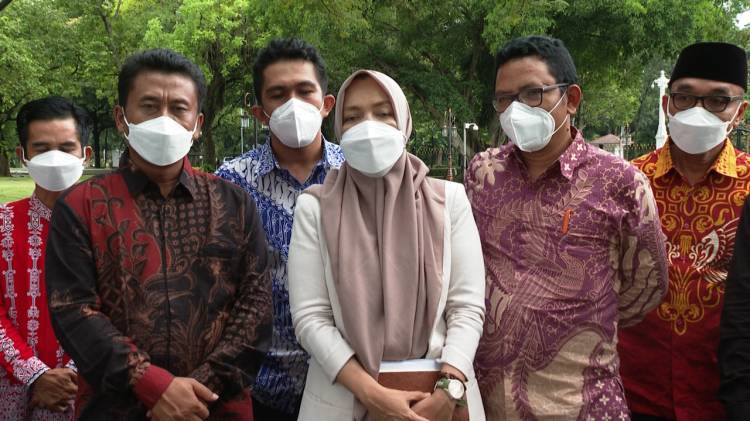 Presiden Jokowi Dorong Koperasi Petani Sawit Produksi Minyak Goreng