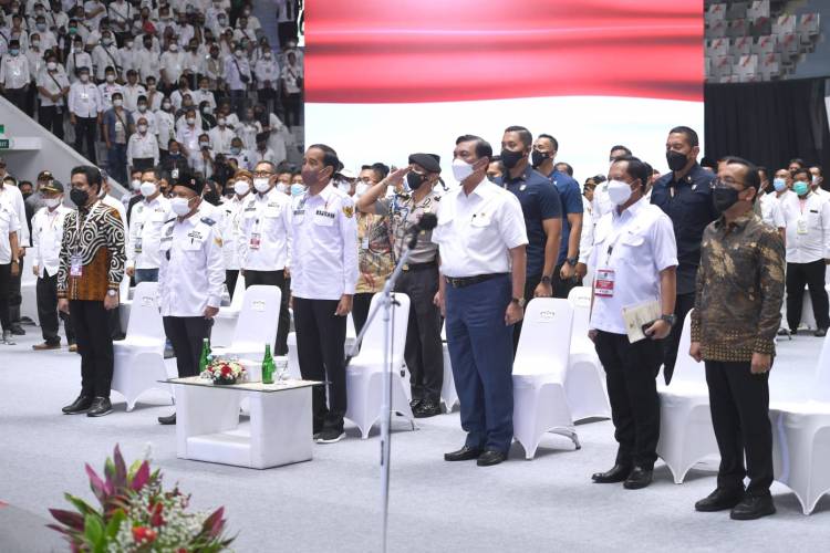 Hadiri Silaturahmi Nasional Apdesi, Presiden Jokowi Apresiasi Peran Perangkat Desa dalam Penanganan Covid-19