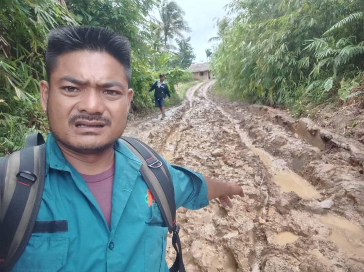 5 Kilometer Jalan di Ulugawo Bagaikan Kubangan Kerbau, Kaum Milenial Harapkan Kepedulian Pemerintah