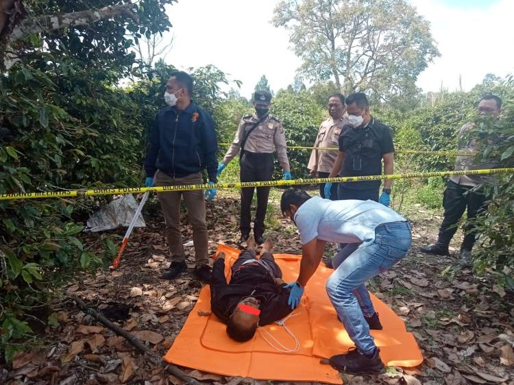 Geger : Seorang ASN Diduga Bunuh Diri Di Sitonggi-tonggi Desa Saitnihuta Humbahas