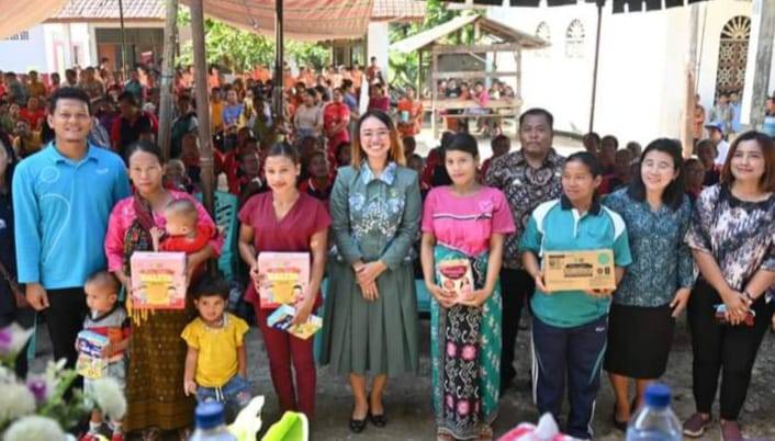 Bunda Paud Kabupaten Humbahas Kunker Ke Desa Sanggaran II Kecamatan Onanganjang