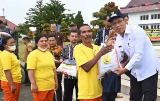 Bupati Humbang Hasundutan Kebersihan Tanggung Jawab Kita Semua