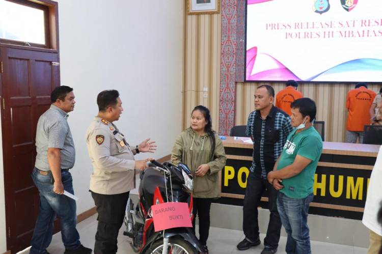 Kapolres Humbahas Pimpin Gelar Press Release Pengungkapan Kasus Pencurian Sepada Motor