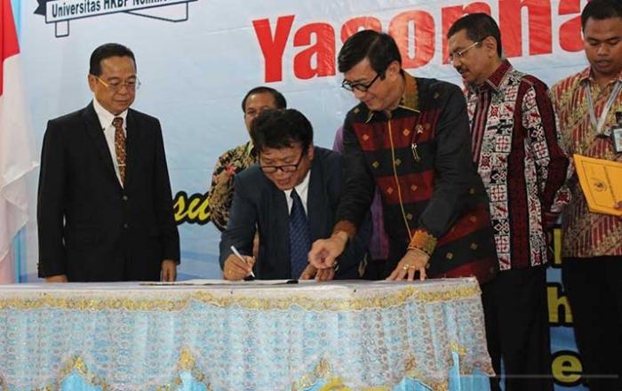 Universitas HKBP Nommensen Medan Hadirkan Yasonna Laoly Dalam Workshop Hadapi MEA
