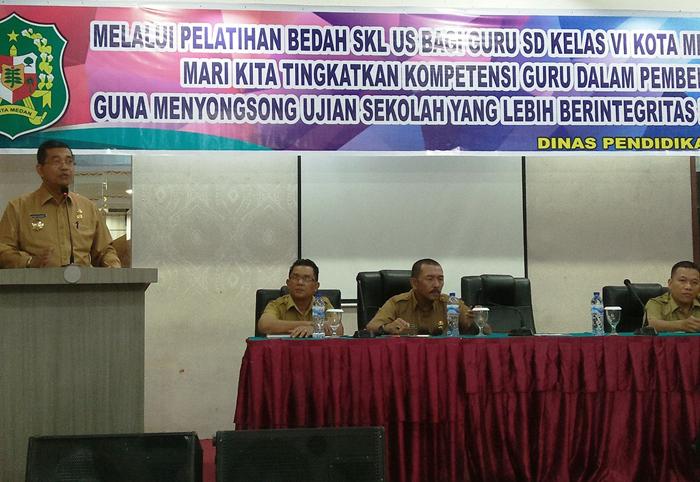 878 Guru Kelas 6 SD/MI Ikut Pelatihan Bedah  SKL US
