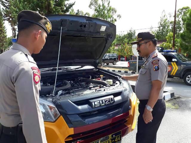Siaga Sambut Mayday, Polres Humbahas Inspeksi Senjata dan Mobil Dinas