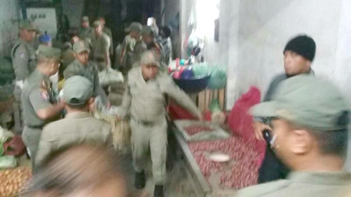 Dagangan Milik PK5 Diamankan Tim Gabungan di Jalan Sutomo
