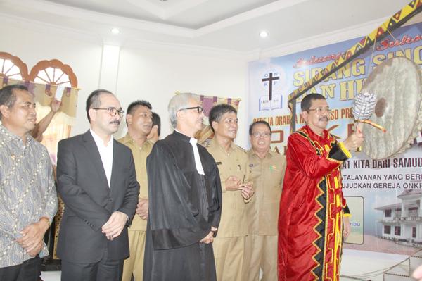 Sinode ONKP XIII Dibuka Gubernur di Nias Barat