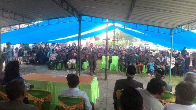 Masyarakat Desa Bahal Batu Minta Arahan Mantan Bupati Taput Torang Lumbantobing dalam Pilkada 2018 