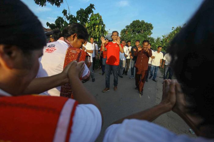 Minta Jalannya Dibenahi, Warga Desa Bakaran Batu Nyatakan Tolak Politik Uang