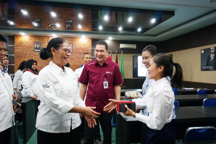 Poltekpar Medan Review Kurikulum Baru