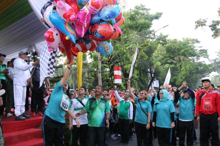 Lomba Gerak Jalan Beregu dan Massal HUT ke-71 Pemprovsu