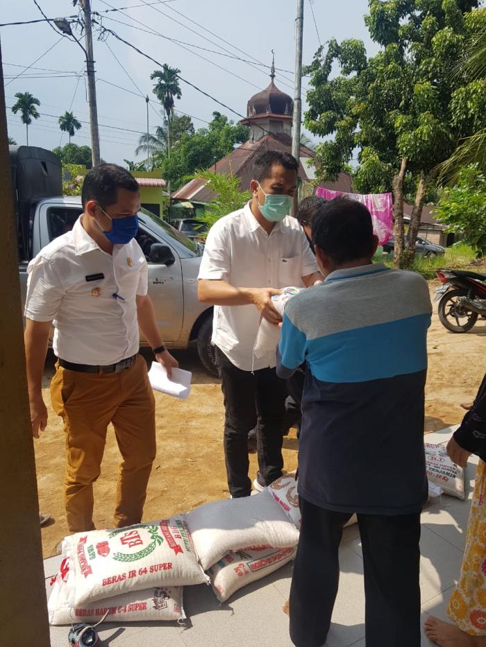ASN Kabupaten Labuhanbatu Berikan Tali Asih Ke Masyarakat