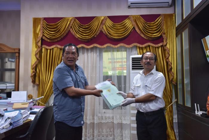 Walikota Terima SHM 24 Persil Aset Pemko Padangsidimpuan