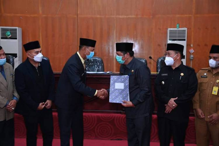 DPRD Sidempuan Gelar Paripurna Penyampaian Rekomendasi Atas LKPJ Walikota