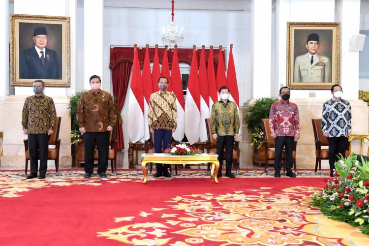 Tujuh Arahan Presiden untuk Hadapi Gejolak Ekonomi Global