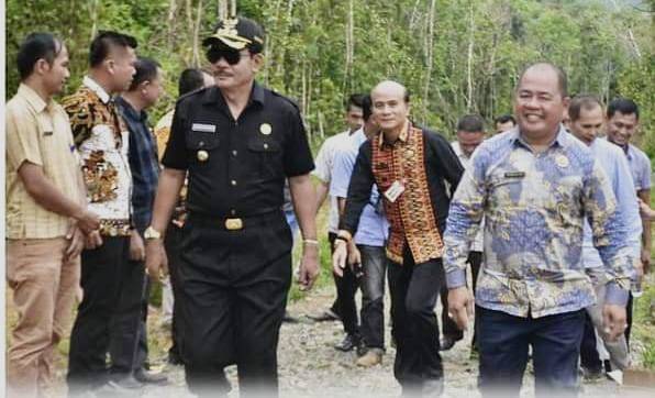 Tinjau Lokasi Pembangunan SMA Negeri 2 Plus Lahomi, Khenoki Waruwu: Sekolah Unggulan Dapat Meningkatkan SDM Nias Barat