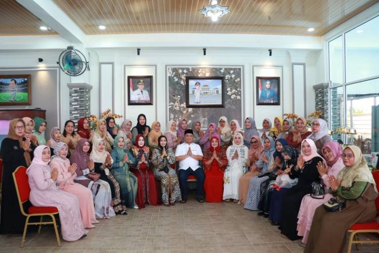 Halal Bi Halal Bupati  Dengan Para Kades Se Kabupaten Labuhanbatu