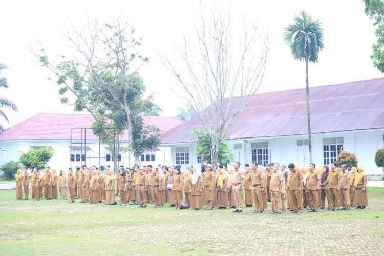 Upacara Apel Gabungan, Ini Pesan Bupati Labuhanbatu Kepada OPD Terkait Ranperda