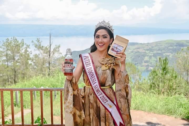 Hari Kedua di Humbahas Tabitha Christabela Napitupulu Nikmati Wisata Alam Sipinsur Dan Baktiraja